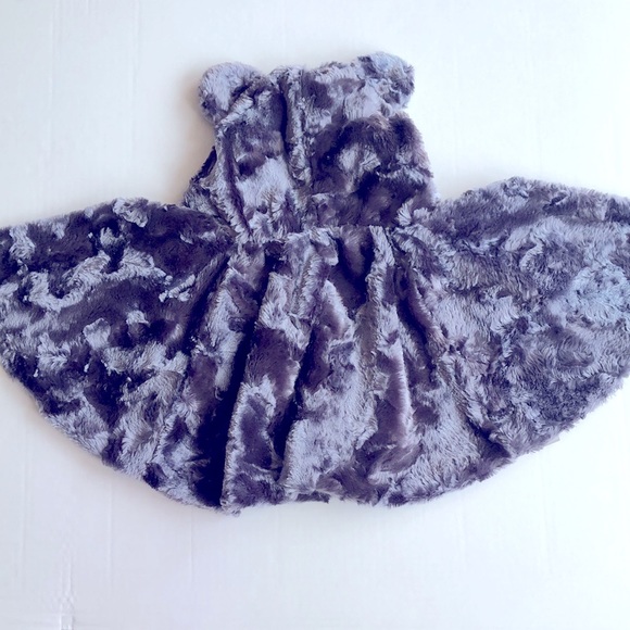Sugarplum Lane Infant Bear Cape, Size 6-12 months - Picture 6 of 6